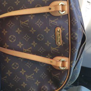 LV purse